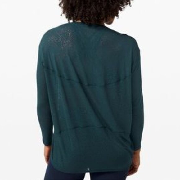 Lululemon Back In Action Long Sleeve Veil Submarine - Picture 2 of 13